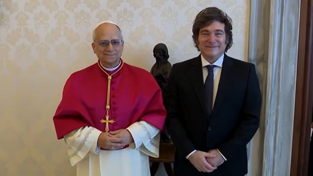 Presidente da Argentina, Javier Milei, e o papa Leão XIV.