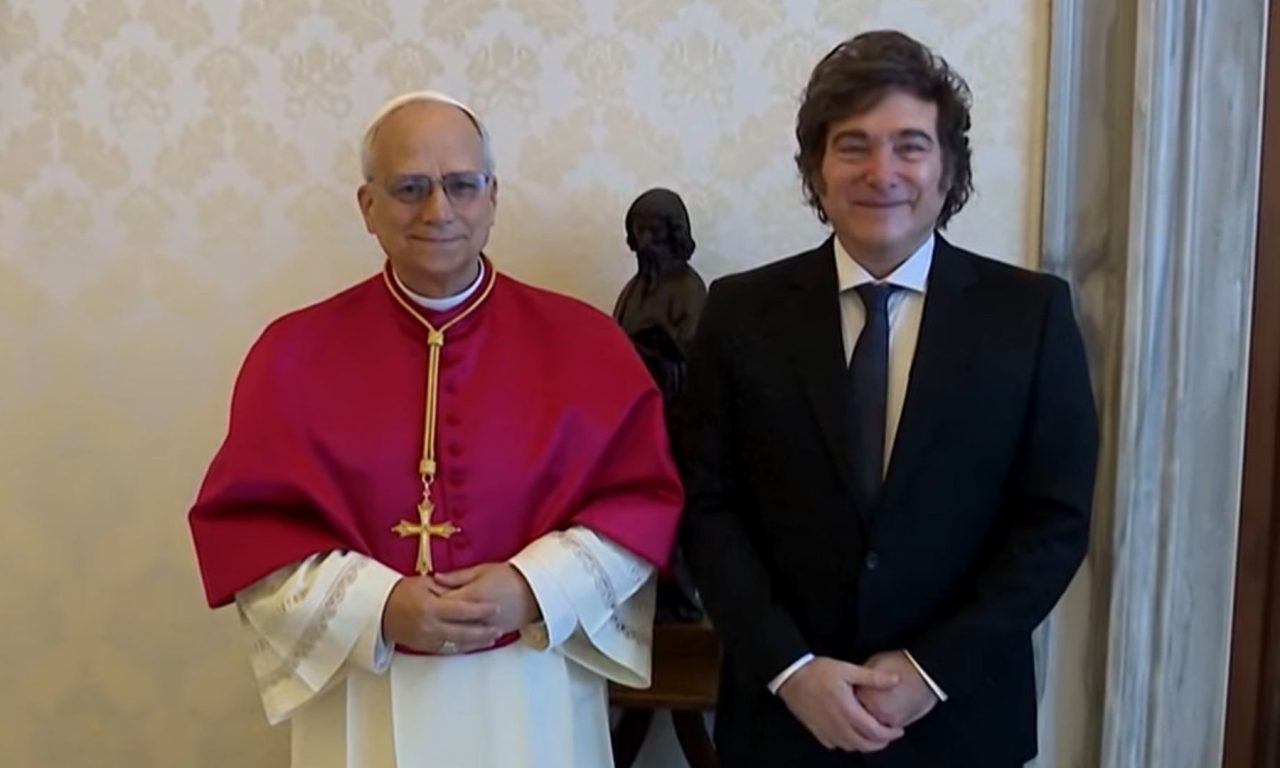 Presidente da Argentina, Javier Milei, e o papa Leão XIV.