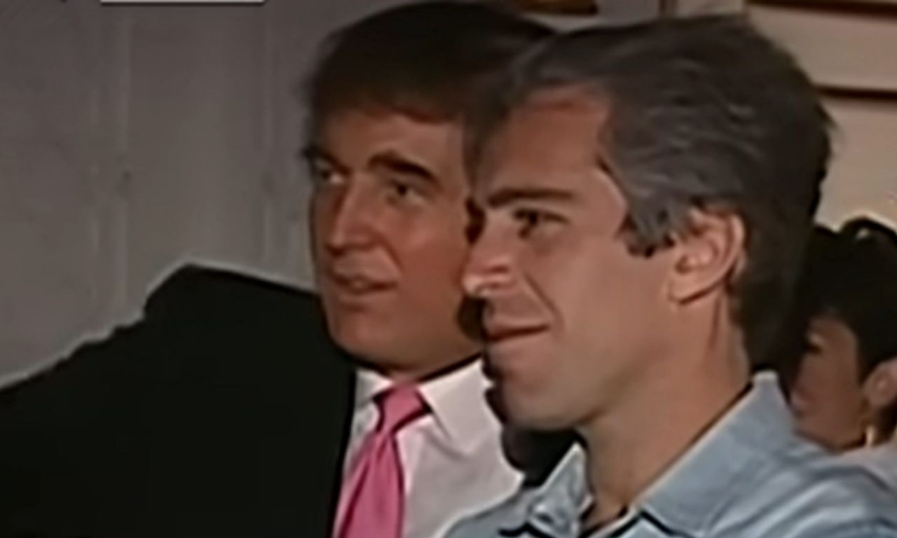 Jeffrey Epstein e Donald Trump na década de 1990.