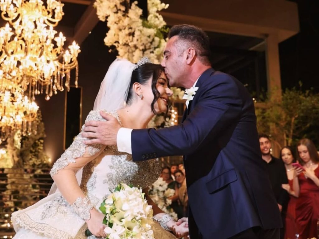 Imagem mostra Maxwell e Juliana. (Foto: @danilocgouveia)