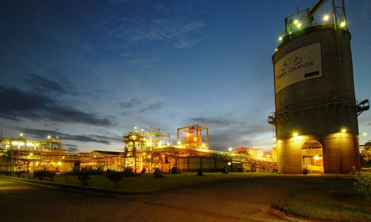 A Mineração Serra Grande (MSG) fica localizada a cerca de 5km de Crixás.