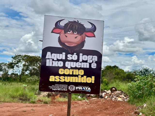 Placa colocada por Prefeitura chama atenção com recado direto para moradores
