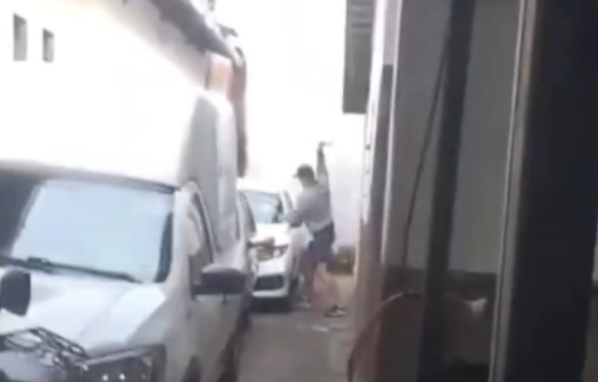 PM destrói oficina em Aparecida de Goiânia após descobrir adulterações em carro recém-comprado