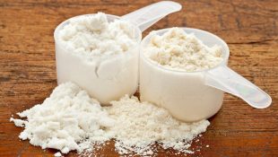 Anvisa proíbe venda de marca de whey e determina recolhimento de lotes do suplemento