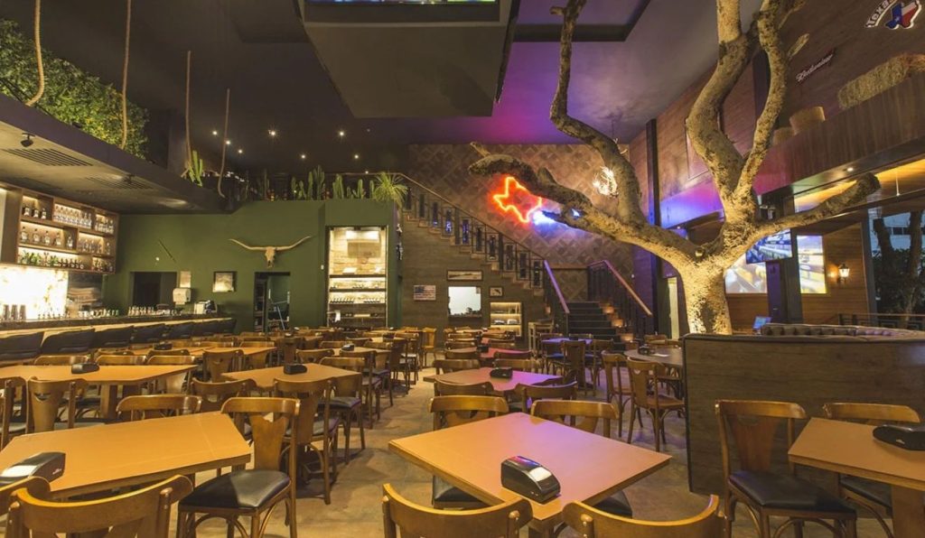 6 bares mais bem avaliados para quem curte ouvir uma boa música sertaneja (