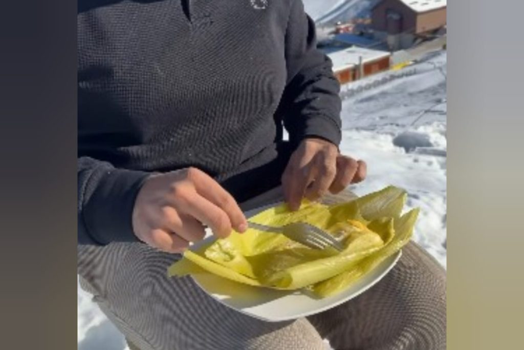 Brasileiro raiz impressiona ao fazer pamonha na neve