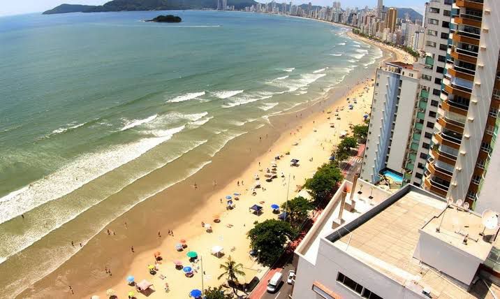 Ela não está no Rio, nem em São Paulo: a cidade com mais casas de luxo em construção no Brasil surpreende