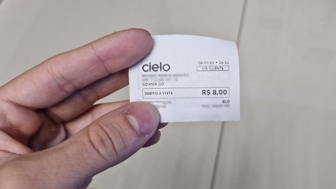 Jovem se surpreendeu ao pagar a conta do cafezinho. (Foto: Arquivo Pessoal)