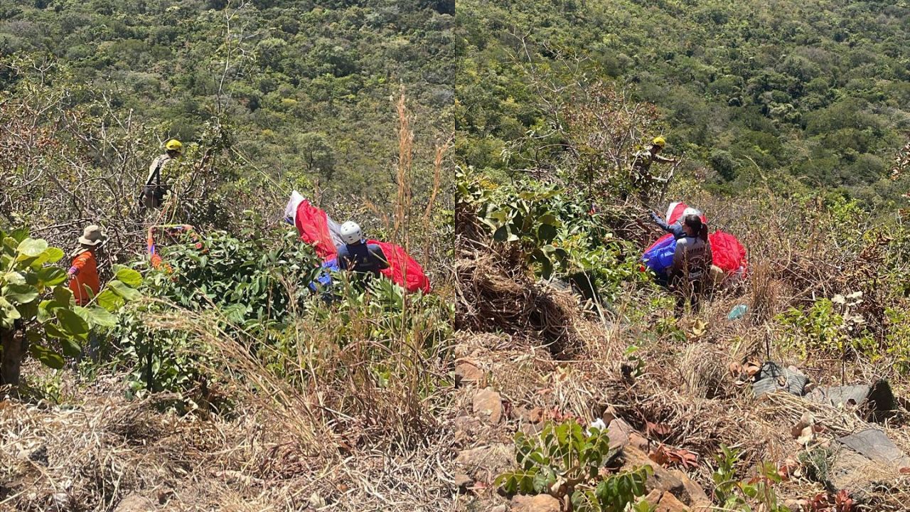 Corpo de Bombeiros realizou resgate dos pilotos de parapente. (Foto: Divulgação/Corpo de Bombeiros)