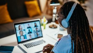 Curso de inglês online e gratuito oferece certificado internacional