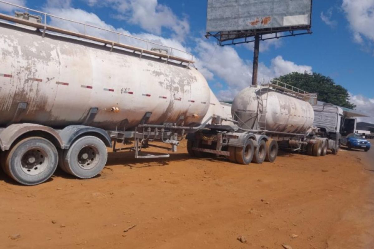 Caminhoneiro de Anápolis tem infeliz surpresa ao perceber o tipo de furto que sofreu
