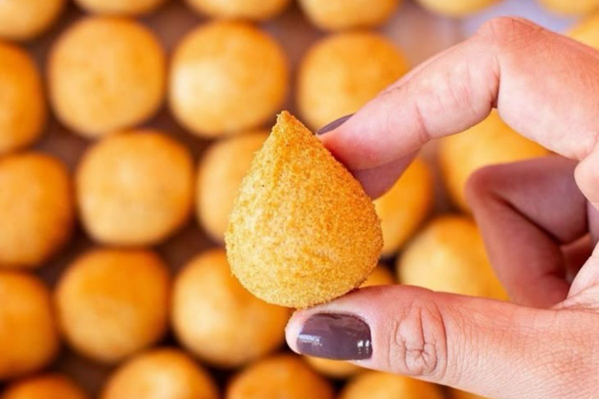Depois do golpe do sushi, moradores de Anápolis agora estão caindo no golpe da coxinha