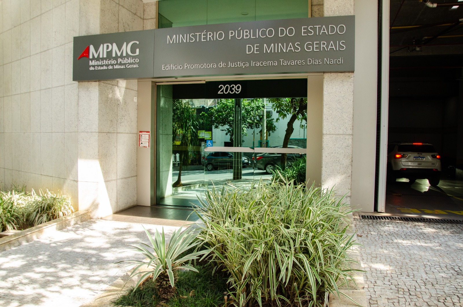 Ministério Público de Minas retoma penduricalho com custo de até R$ 4,8 milhões ao mês