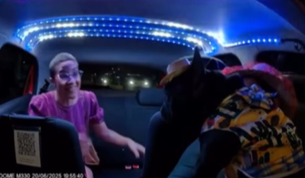 Motorista de aplicativo surpreende passageiros durante a viagem: “terapia ambulante”