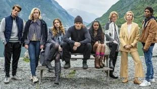 Com apenas 18 episódios, série da Netflix é a pedida certa para maratonar em casa