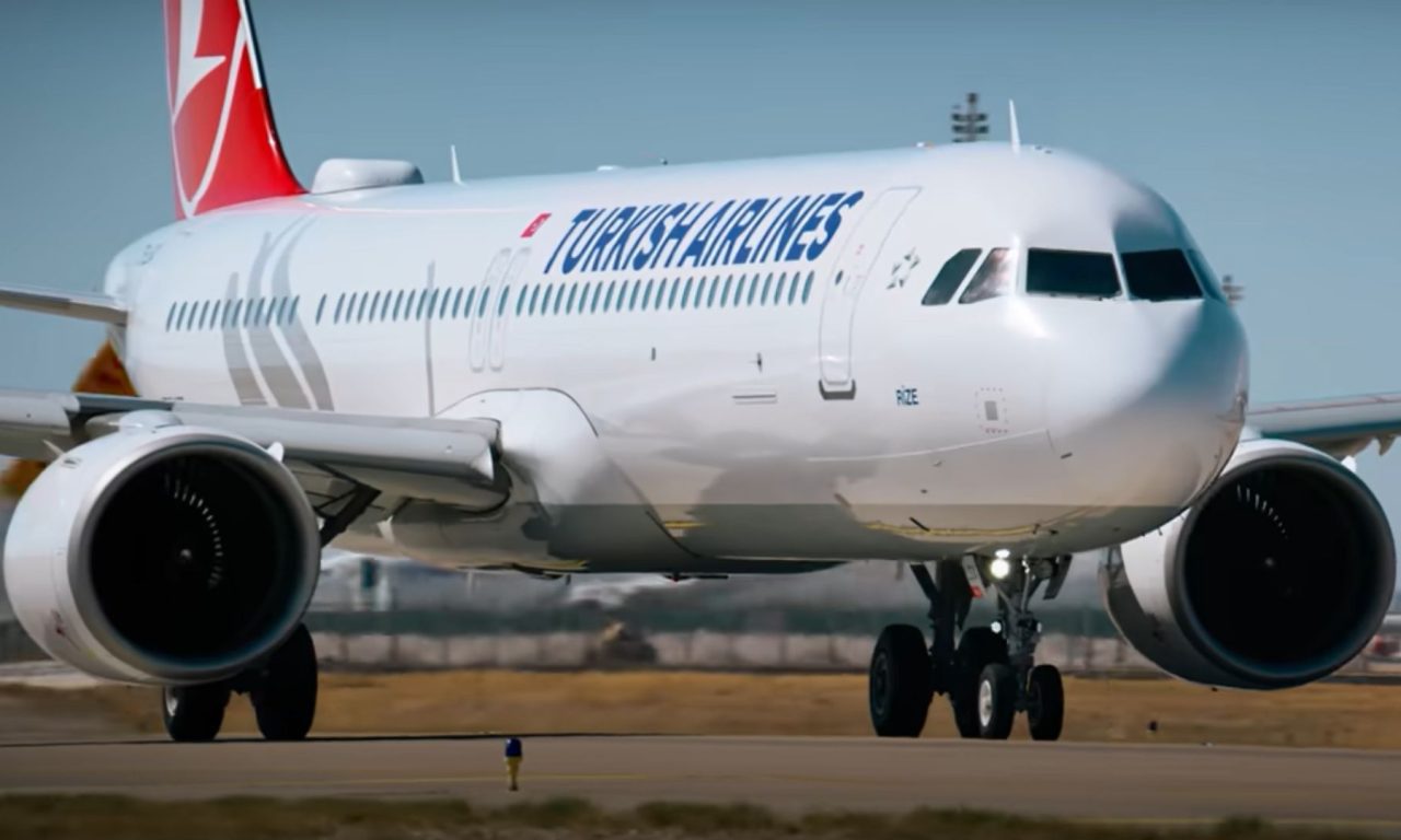 Avião da Turkish Airlines. (Foto: Captura via Youtube/Turkish Airlines)