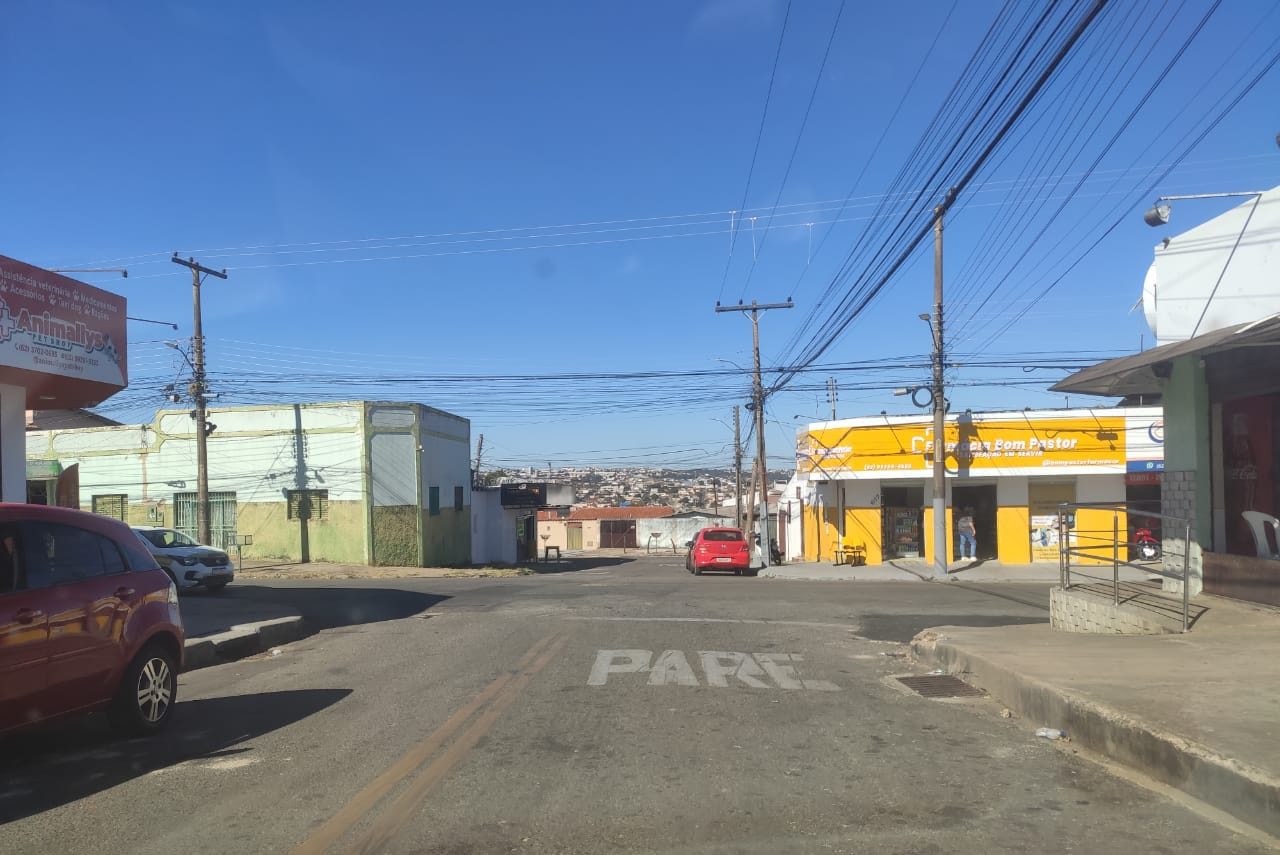 Autor do homicídio é proprietário de uma clínica veterinária na rua onde crime foi cometido. (Foto: Portal 6)