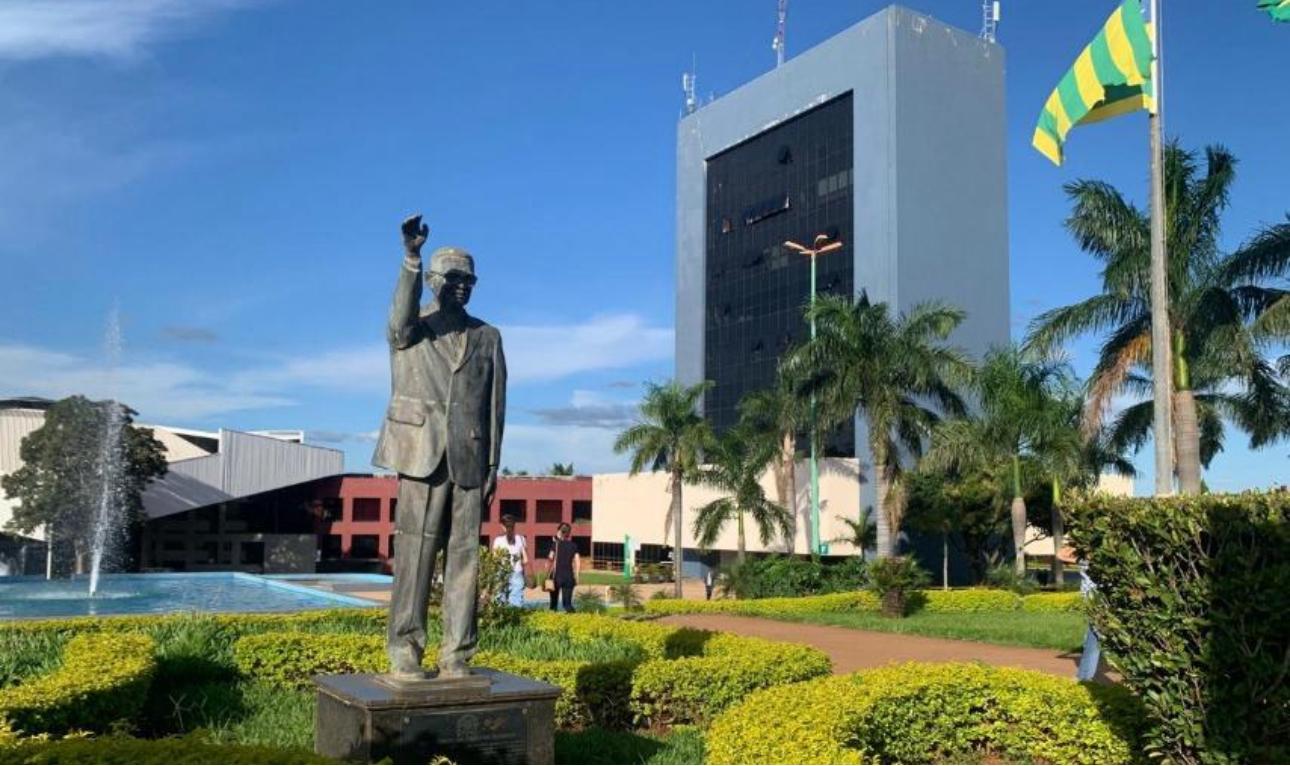 Moradores de Goiânia podem ter 10% de desconto na Taxa do Lixo; veja como
