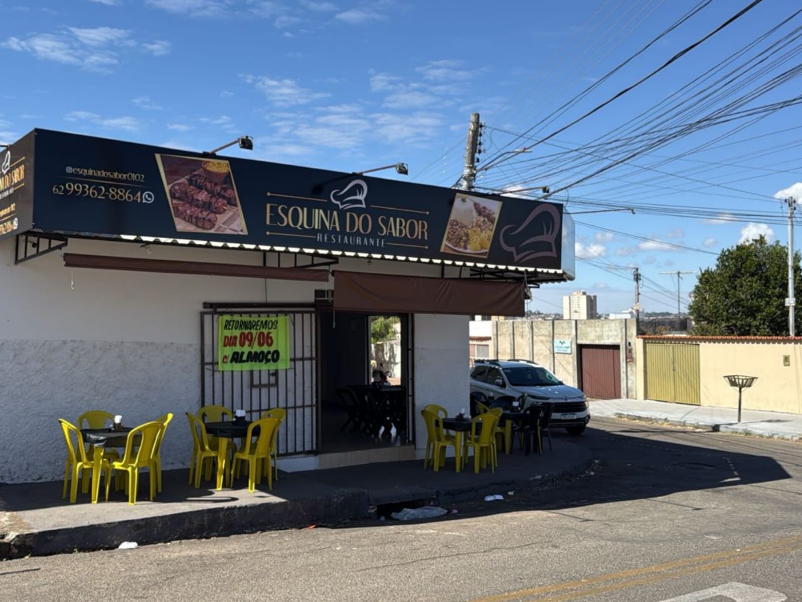 Restaurante, que fica localizado na rua João Pedro Rosa, ficou sem abrir nesta quinta por falta d'água. (Foto: Arquivo Pessoal)