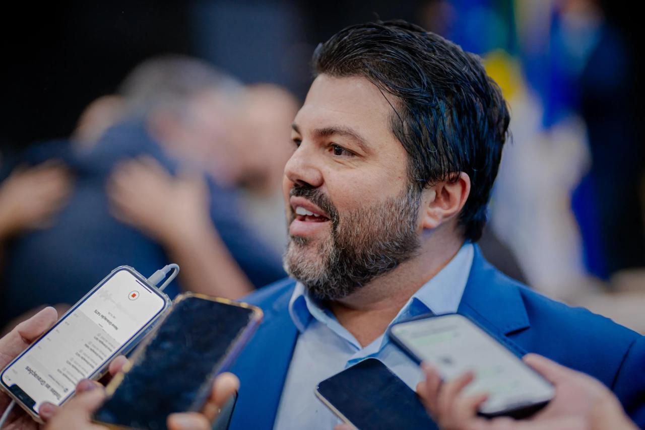 “Tem que perguntar sobre a investigação de homicídio”, diz Márcio Corrêa sobre morte de fazendeiro amigo de Roberto Naves