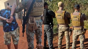 Jovem, que estava foragido, foi encontrado e preso novamente. (Foto: Divulgação)