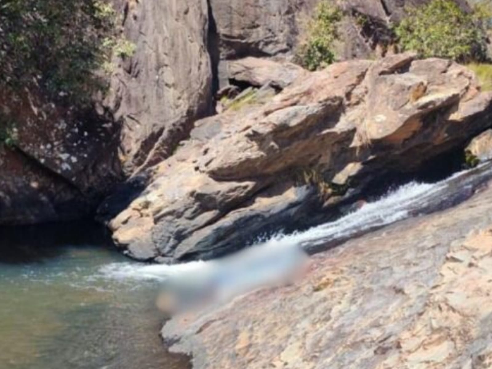 Turista não resistiu e morreu ainda no local. (Foto: Reprodução)