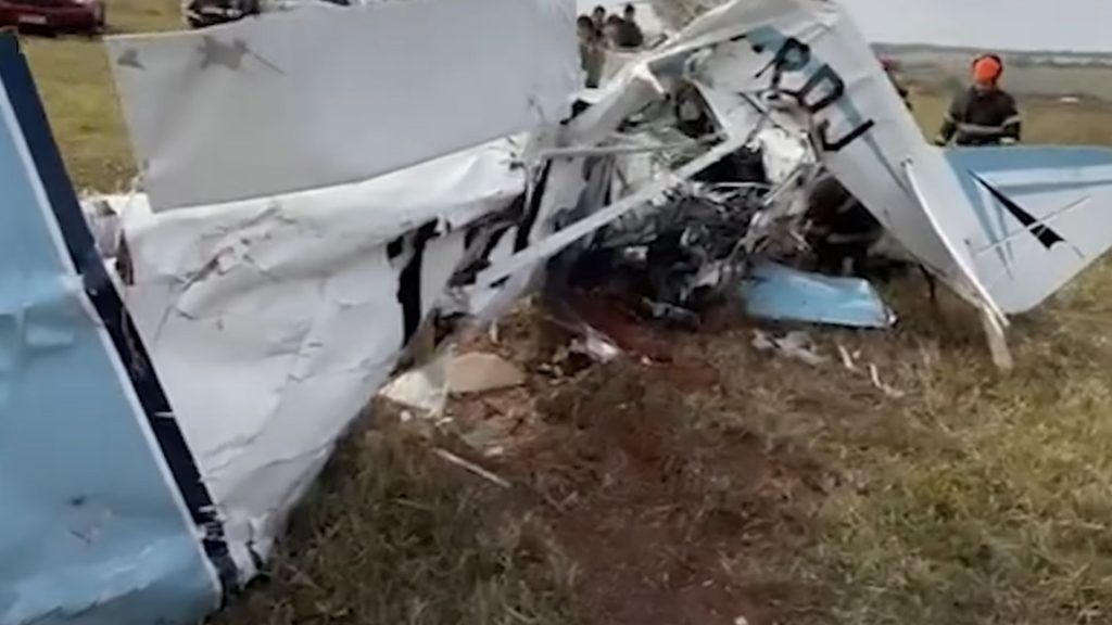 Aeronave caiu pouco após a decolagem.
