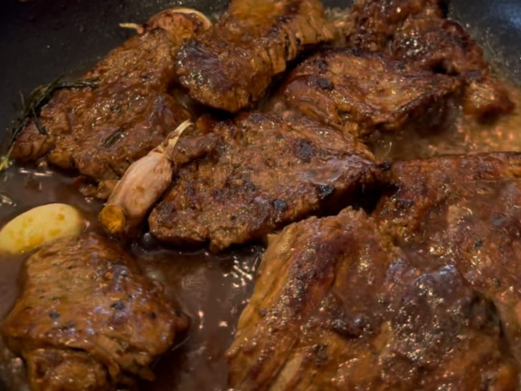 O segredo do bife perfeito tá aqui: molhadinho, saboroso e pronto em minutos