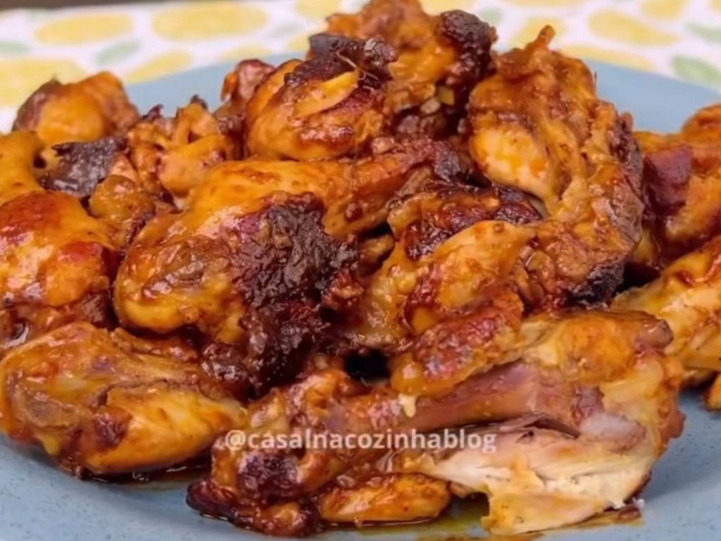 O segredo para uma coxinha de frango macia e suculenta (não vai óleo)