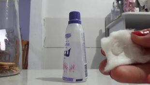 Muito além de tirar esmalte: descubra outras funcionalidades da acetona