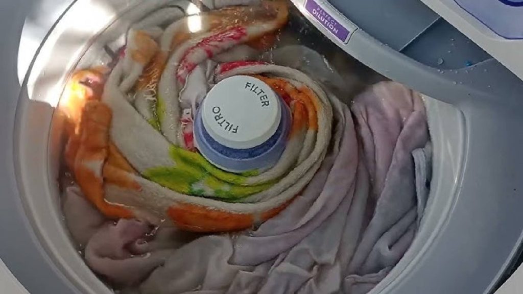 A frequência correta para lavar a roupa de cama