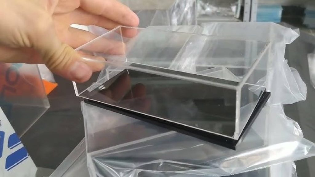 Não é o organizador de plástico, nem a caixa de papelão: veja a solução ideal para guardar objetos