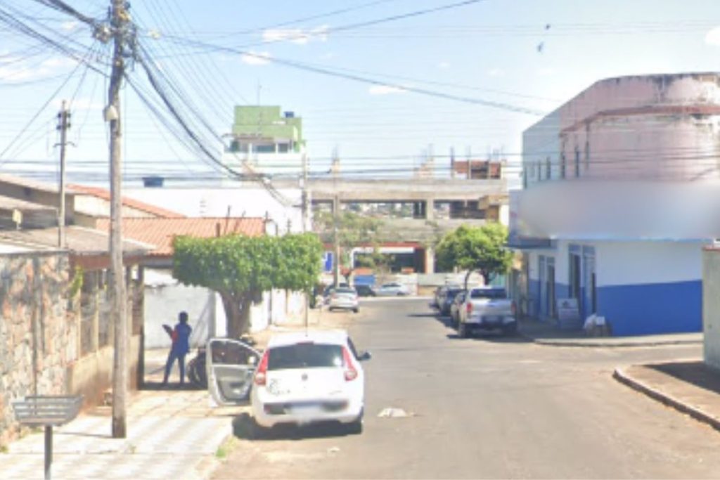 Polícia está a procura de motorista em Anápolis que atropelou mulher e fugiu do local