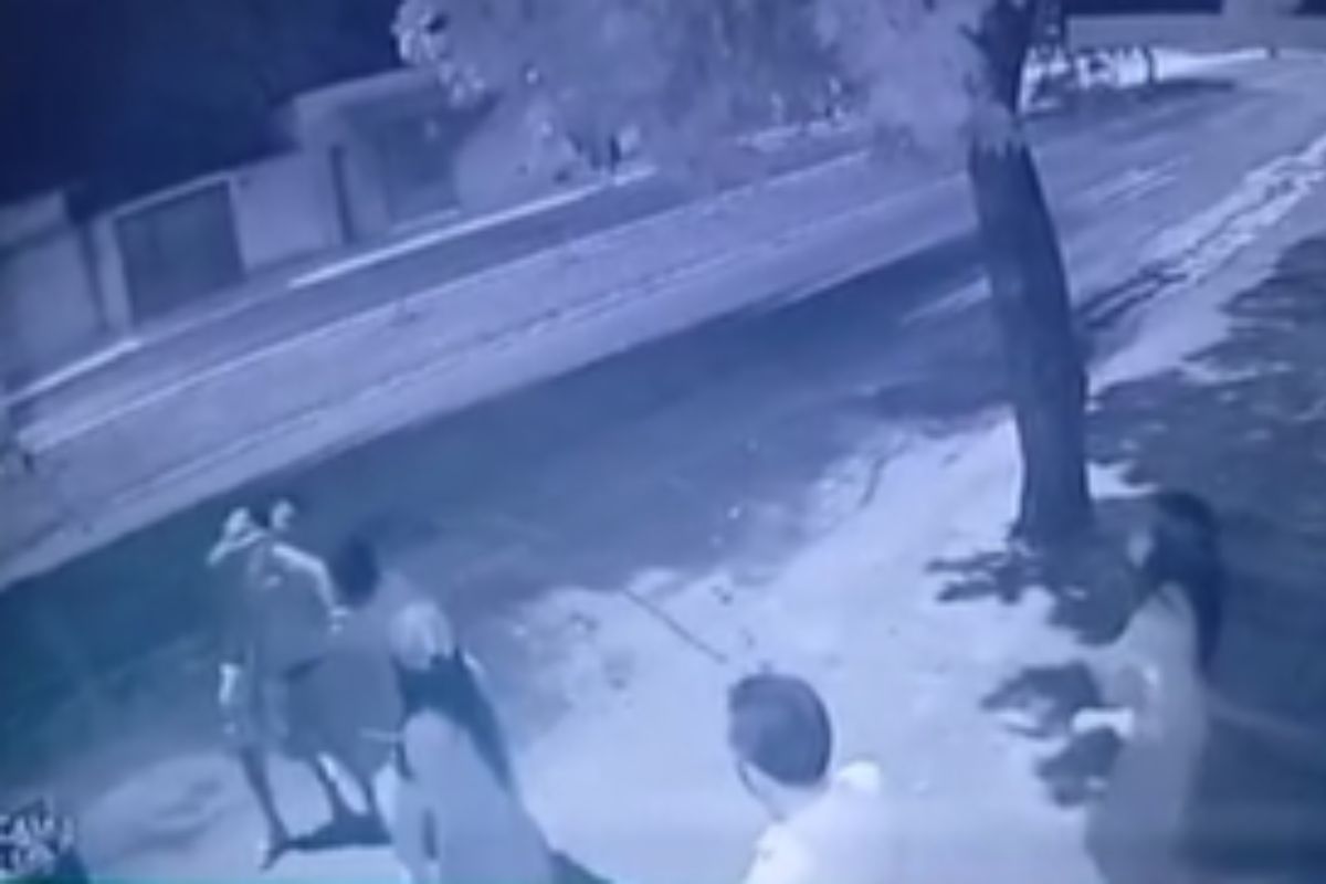 Em Senador Canedo, homem apanha na rua ao descumprir medida protetiva contra ex