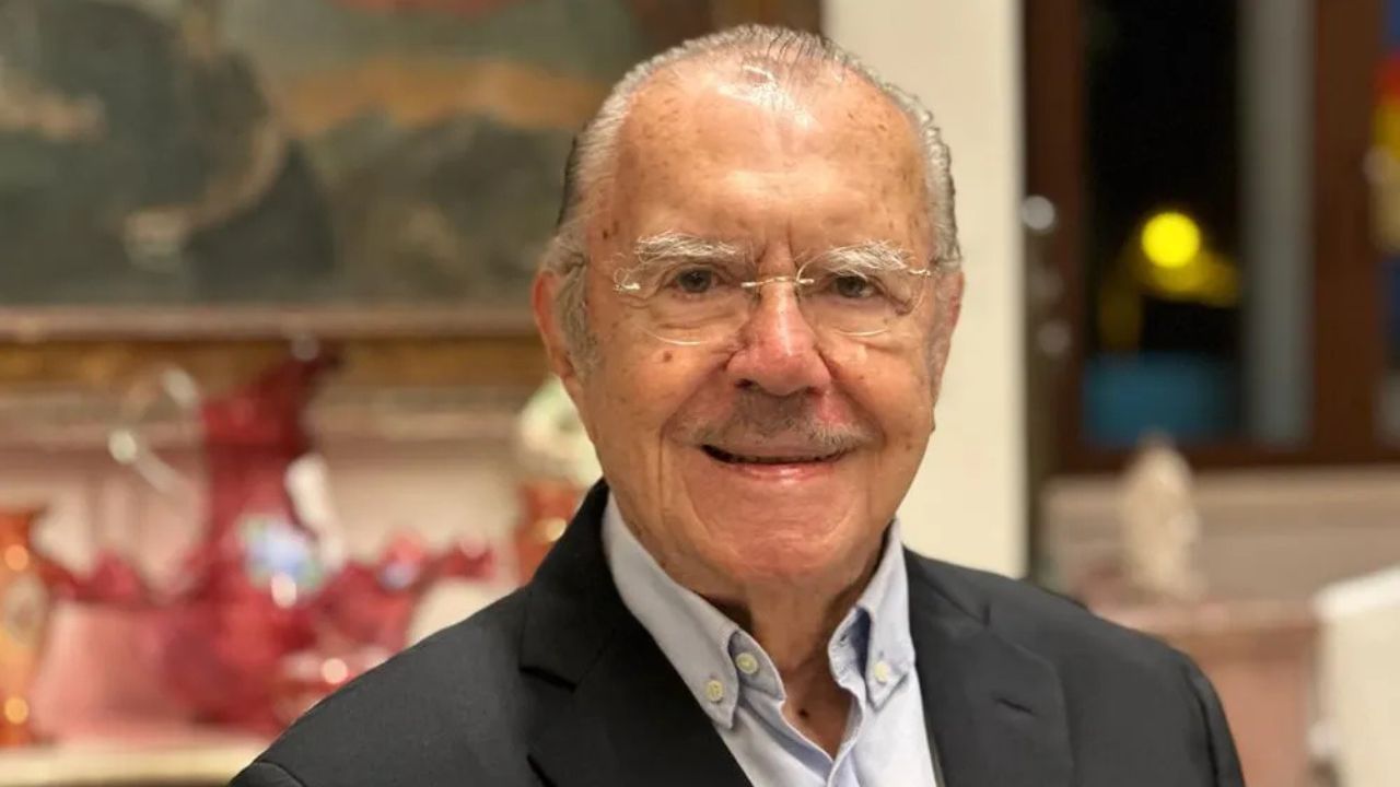 Ex-presidente José Sarney participa de congresso de Direito em Pirenópolis