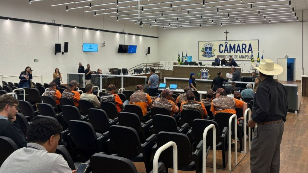 Legendários reunidos na Câmara Municipal de Anápolis. (Foto: Samuel Leão)