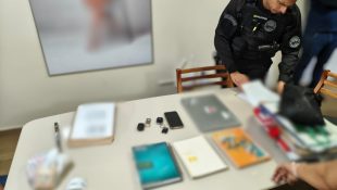Bruxaria, cartões de crédito e fraude: servidora da Prefeitura de Goiânia é alvo de operação da Polícia Civil