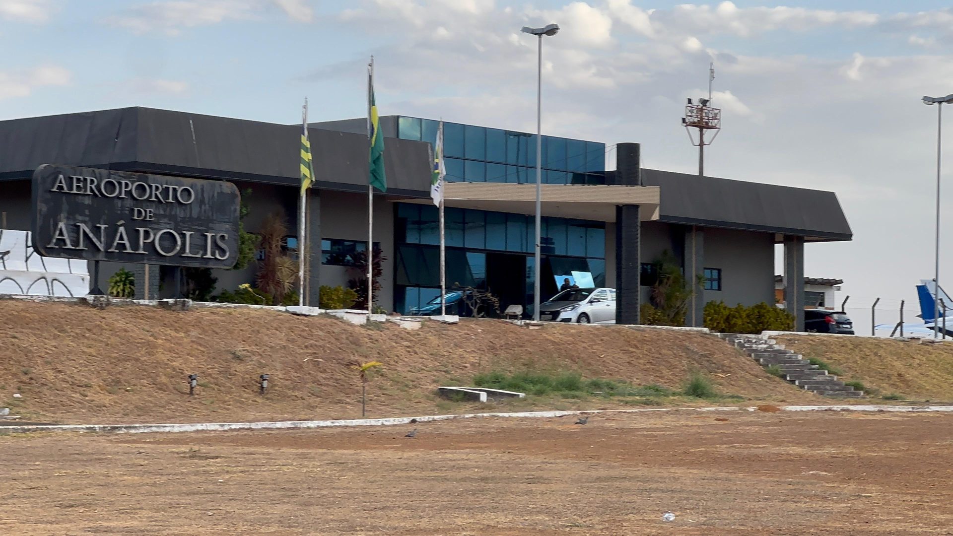 Governo de Goiás quer “ressuscitar” aeroporto de Anápolis; saiba como