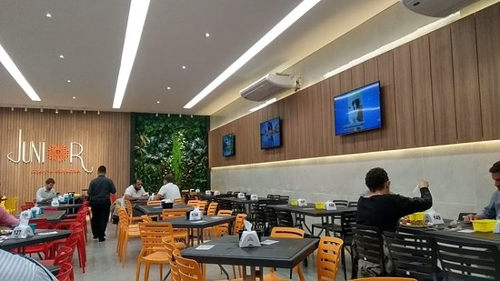 6 restaurantes por quilo em Goiânia para almoçar bem