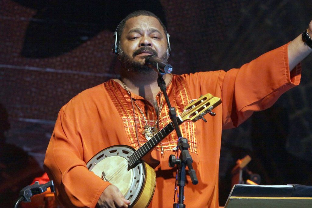 Morre Arlindo Cruz, um dos maiores sambistas do país, que foi do Fundo de Quintal