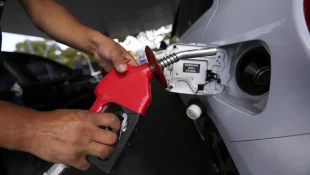 6 dicas práticas para melhorar o desempenho do seu carro e economizar combustível