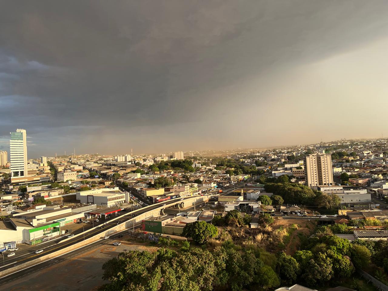 Chuva voltou a cair sobre Anápolis após dois meses de seca e estiiagem. (Foto: Paulo Roberto Belém/Portal 6)