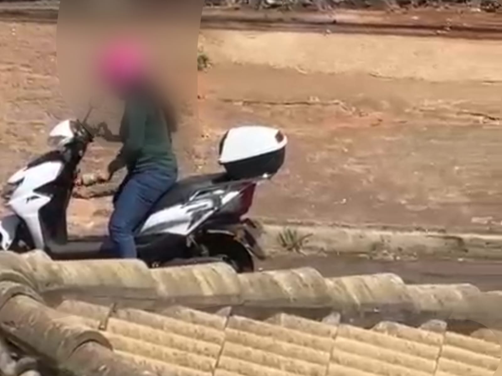 Briga entre moradora e síndica em condomínio do bairro Jundiaí piora após xingamento inaceitável; assista