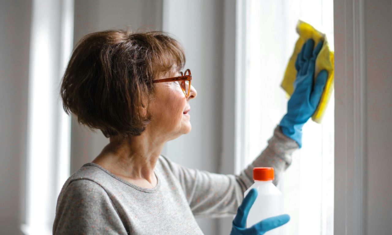 6 produtos que simplificam a faxina e podem reduzir gastos, segundo especialistas