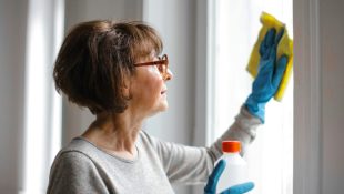 6 produtos que simplificam a faxina e podem reduzir gastos, segundo especialistas