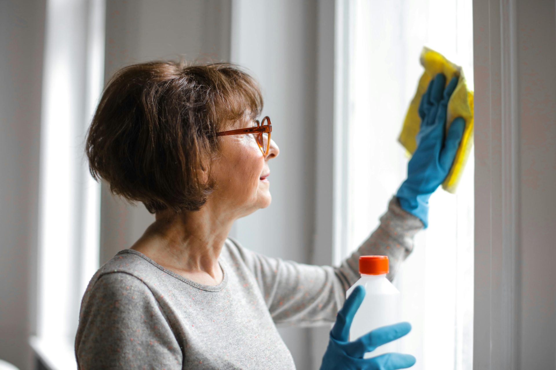 6 produtos que simplificam a faxina e podem reduzir gastos, segundo especialistas