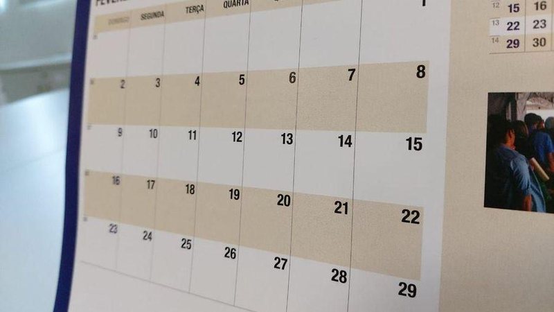 Lista completa de feriados em novembro: veja quando vai cair e se haverá folga no dia