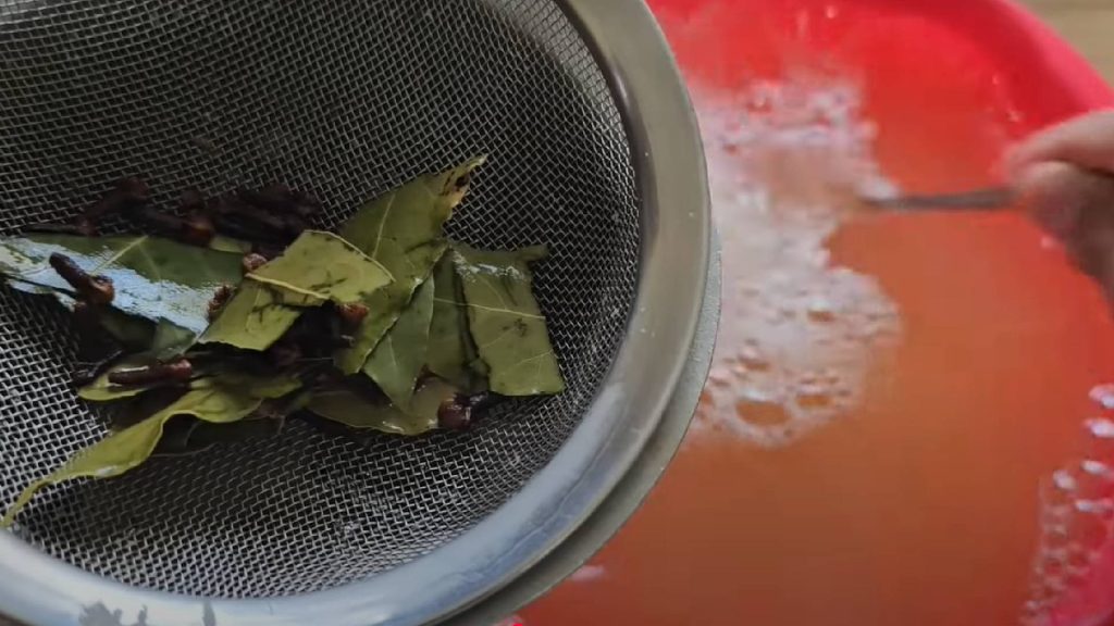 Truque com folha de louro que deixa a casa perfumada por horas