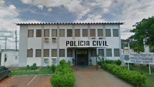 Mãe que mantinha filho de 26 anos preso em casa e o perseguia quando ele conseguia sair é presa em Formosa