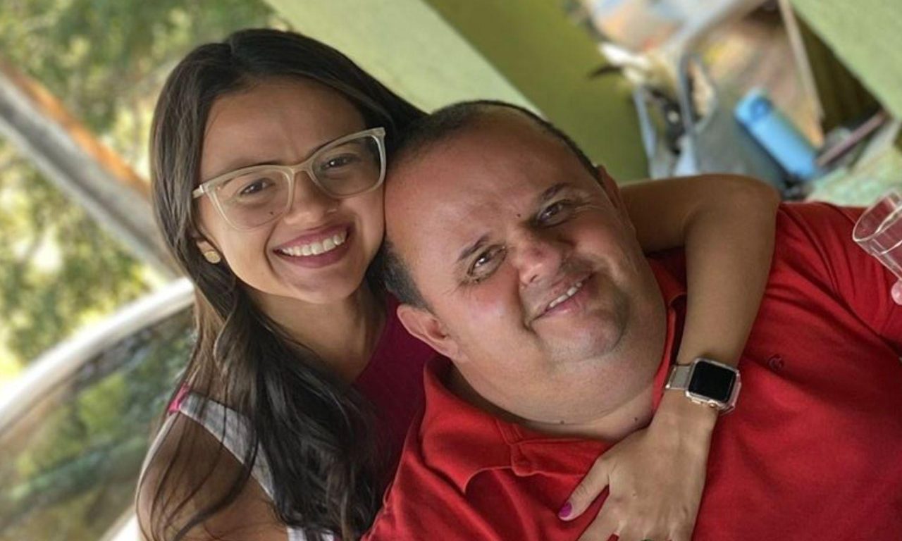 Paula Abrantes da Silva e o pai, Marco Antônio Raimundo da Silva. (Foto: Reprodução/Acervo pessoal)